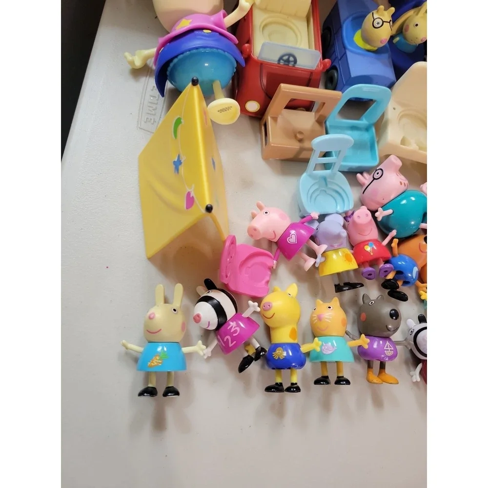 Huge mixed Lot Peppa Pig & Friends Action Figures accessories toys